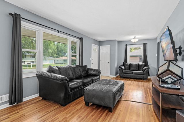 11032 President Drive NE, Blaine, MN 55434