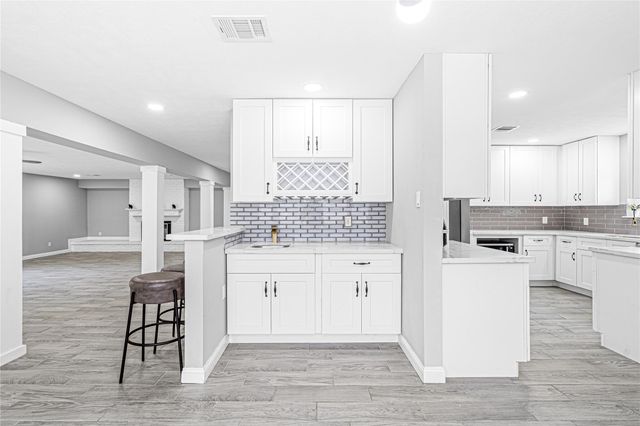 5718 Green Springs Drive, Houston, TX 77066