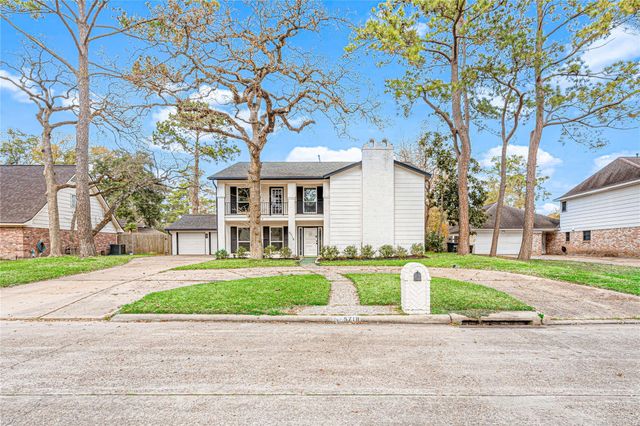 5718 Green Springs Drive, Houston, TX 77066