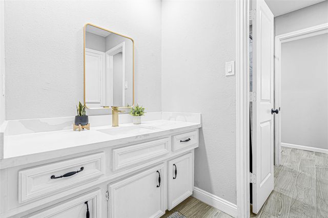 5718 Green Springs Drive, Houston, TX 77066