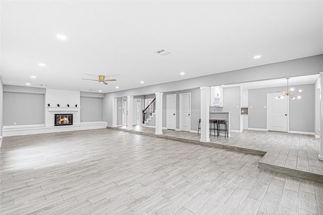 5718 Green Springs Drive, Houston, TX 77066