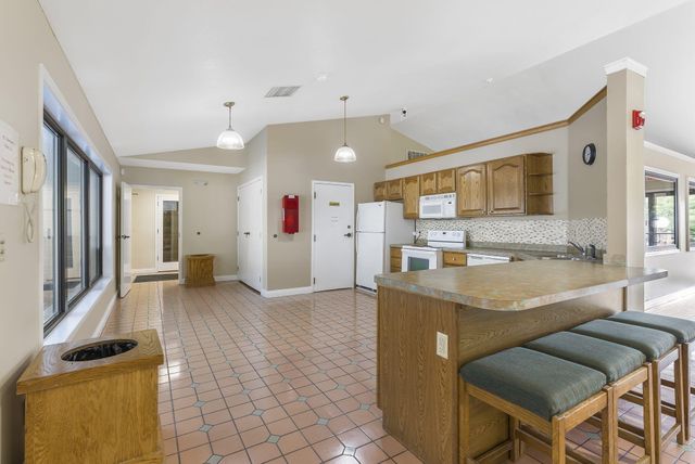 350 S Wildwood Drive F8, Branson, MO 65616