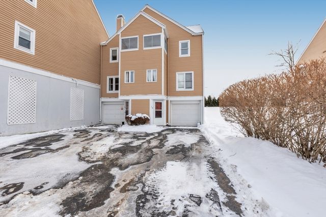 18 Merlin Court 18, Worcester, MA 01602