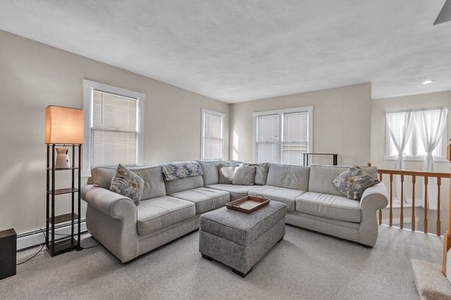 18 Merlin Court 18, Worcester, MA 01602