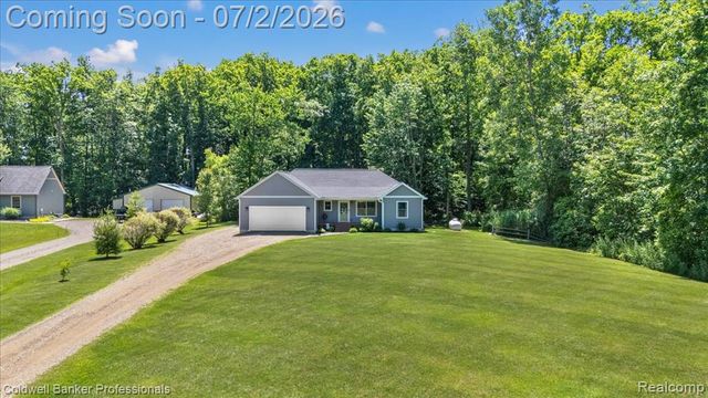 8224 Petz Road, Imlay City, MI 48444