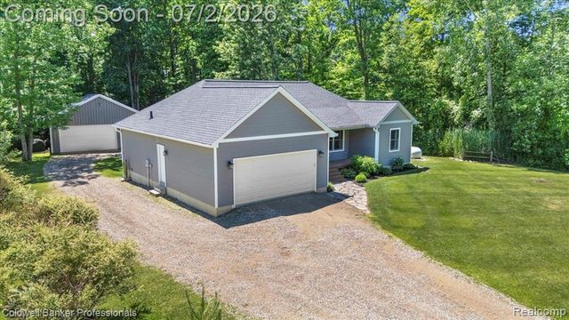 8224 Petz Road, Imlay City, MI 48444