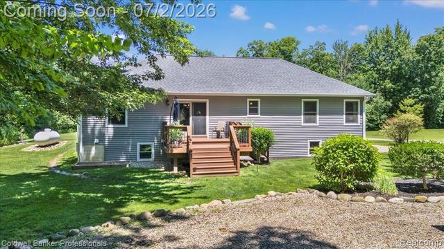 8224 Petz Road, Imlay City, MI 48444