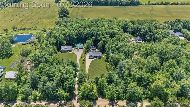8224 Petz Road, Imlay City, MI 48444