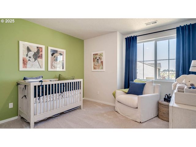 2927 U STREET, Springfield, OR 97477