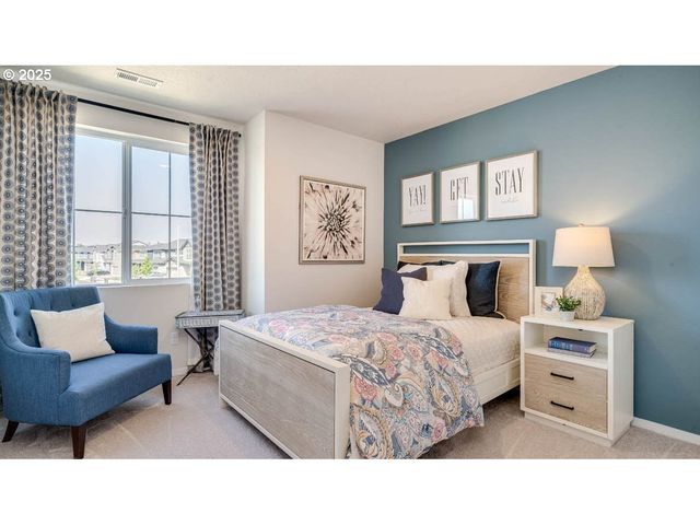 2927 U STREET, Springfield, OR 97477