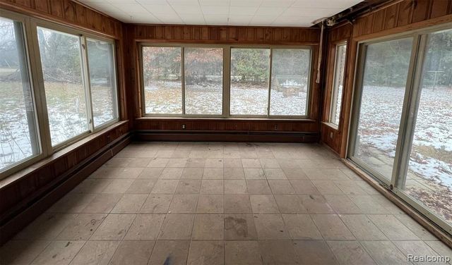 48441 N Territorial Road, Plymouth, MI 48170