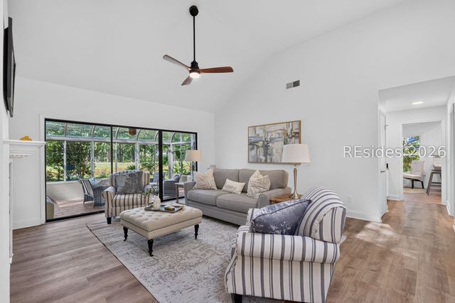 224 White Oaks Cir, Bluffton, SC 29910