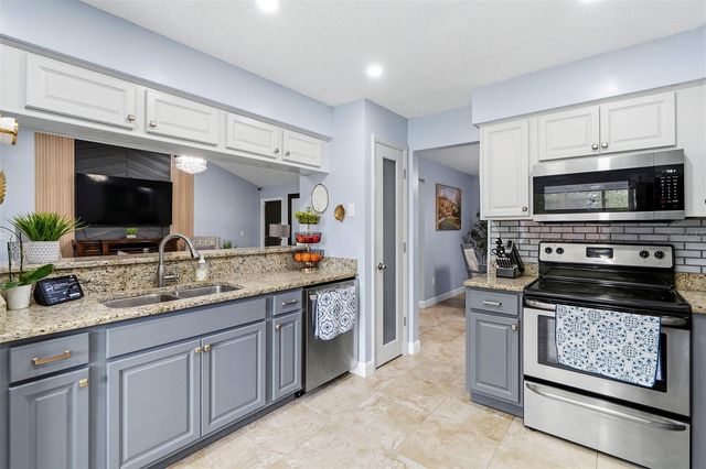 15747 SCRIMSHAW DRIVE, Tampa, FL 33624