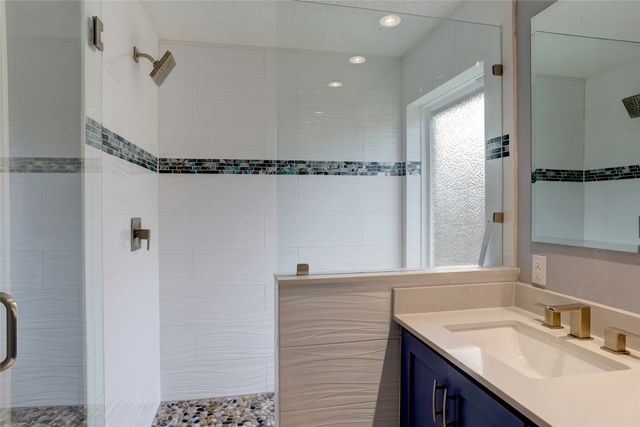 4228 Creekstone Drive, Plano, TX 75093