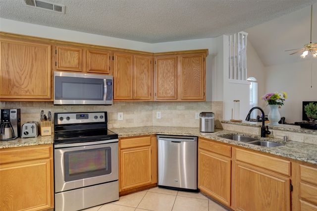 4228 Creekstone Drive, Plano, TX 75093