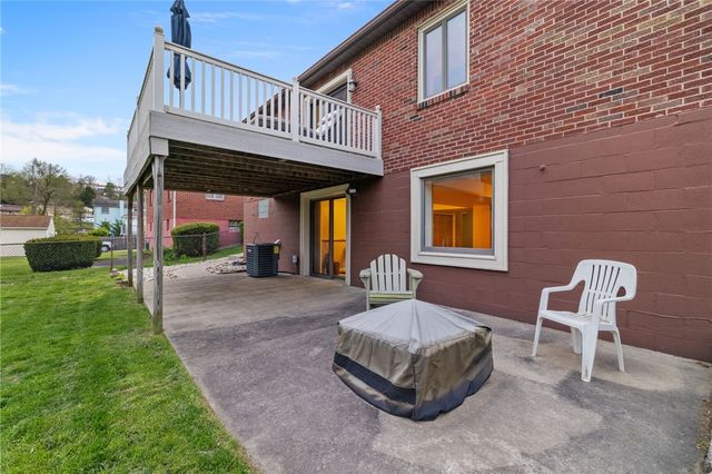 4735 Poplar St, West Mifflin, PA 15122