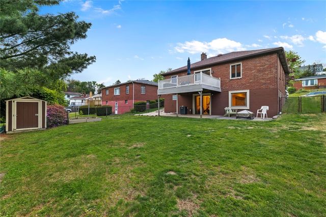 4735 Poplar St, West Mifflin, PA 15122