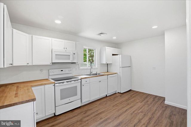 536 MARTIN AVE, Mount Joy, PA 17552