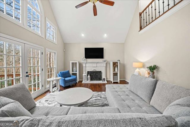 605 Pine Trail Pointe, Roswell, GA 30075