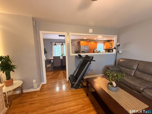 47 Oronoque Trail, Shelton, CT 06484