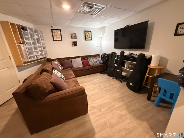 47 Oronoque Trail, Shelton, CT 06484