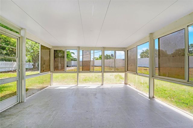 1215 NW 18th Ave, Delray Beach, FL 33445