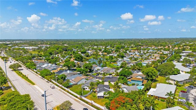 1215 NW 18th Ave, Delray Beach, FL 33445