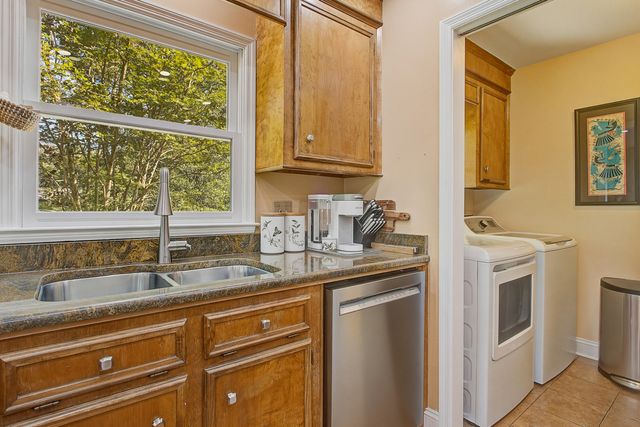 667 Serotina Court, Mount Pleasant, SC 29464