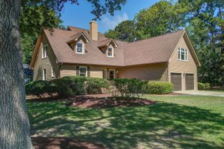 667 Serotina Court, Mount Pleasant, SC 29464