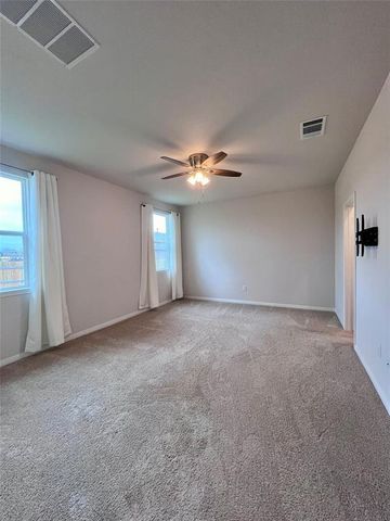 944 Vogel DR, Georgetown, TX 78626