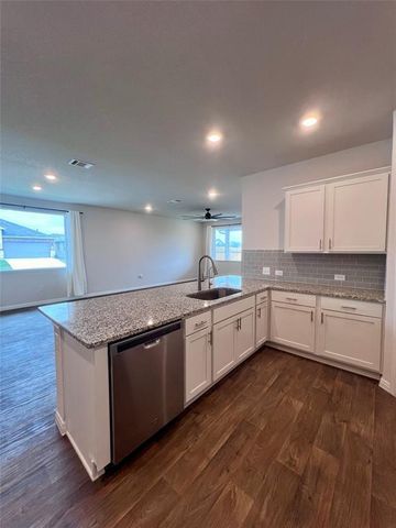 944 Vogel DR, Georgetown, TX 78626