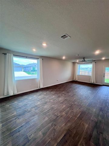 944 Vogel DR, Georgetown, TX 78626