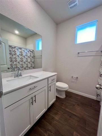 944 Vogel DR, Georgetown, TX 78626