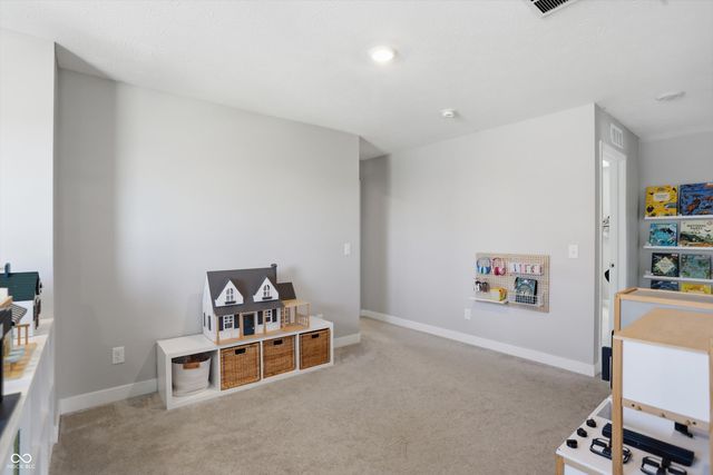 6914 Wolf Creek Court, Whitestown, IN 46075