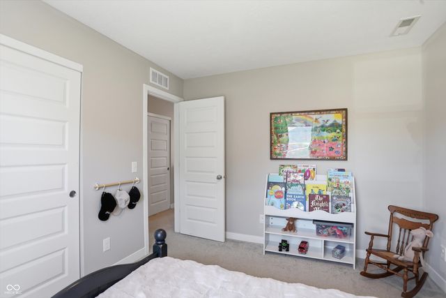 6914 Wolf Creek Court, Whitestown, IN 46075