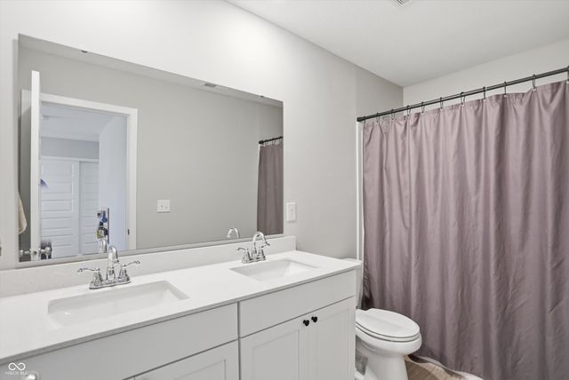 6914 Wolf Creek Court, Whitestown, IN 46075