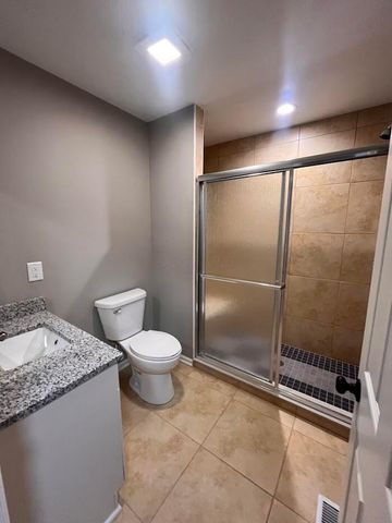 2867 E 10th Avenue, Columbus, OH 43219