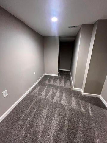 2867 E 10th Avenue, Columbus, OH 43219