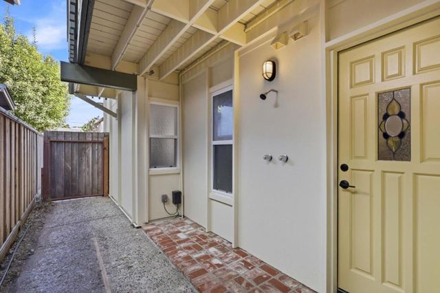 106 Winfield Way, Aptos, CA 95003