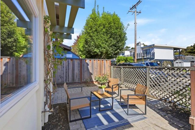 106 Winfield Way, Aptos, CA 95003