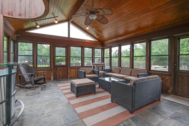 31 Fox Trail, Lincolnshire, IL 60069