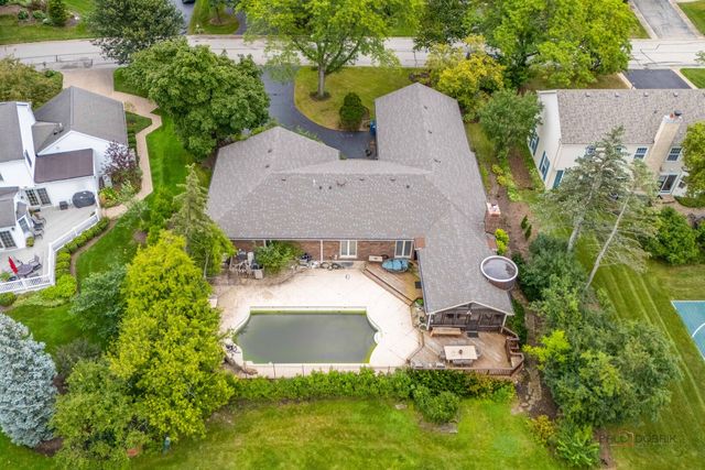 31 Fox Trail, Lincolnshire, IL 60069