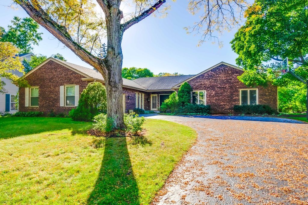 31 Fox Trail, Lincolnshire, IL 60069