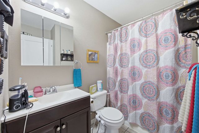 417 S Glendale St, Wichita, KS 67218