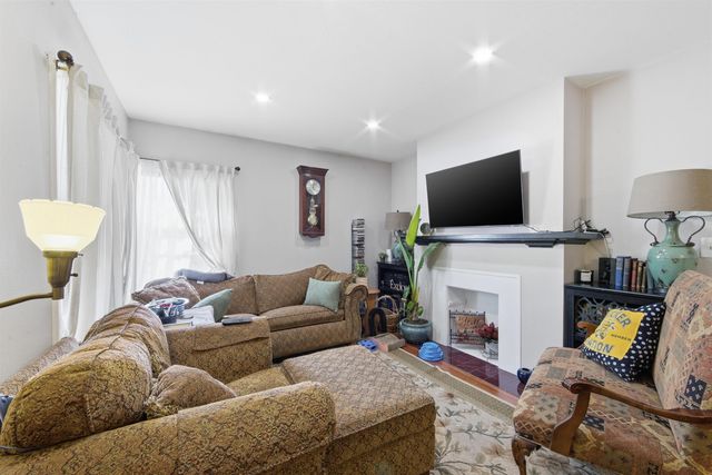 417 S Glendale St, Wichita, KS 67218