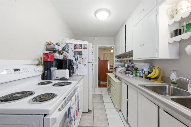 417 S Glendale St, Wichita, KS 67218