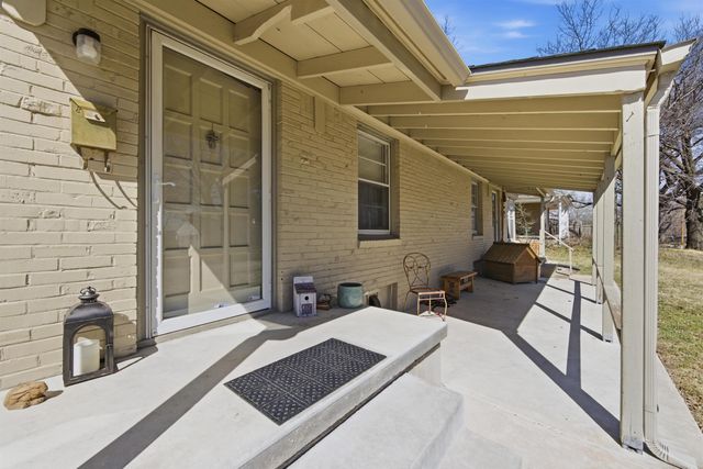 417 S Glendale St, Wichita, KS 67218