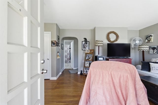 417 S Glendale St, Wichita, KS 67218