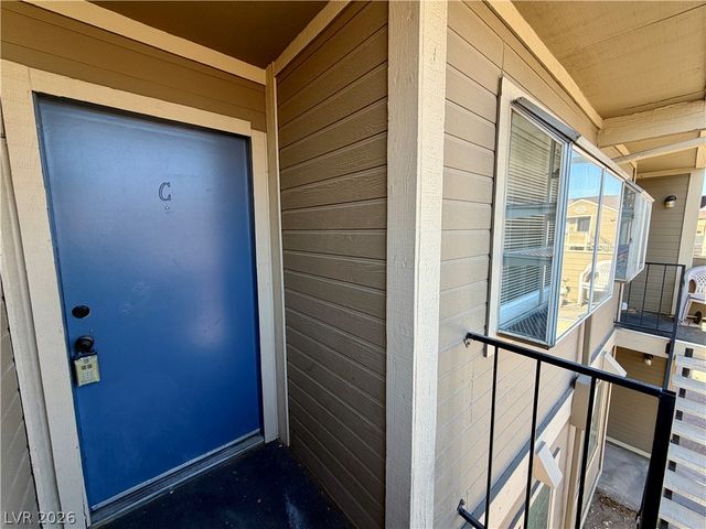 2704 Aarondavid Drive C, Las Vegas, NV 89121