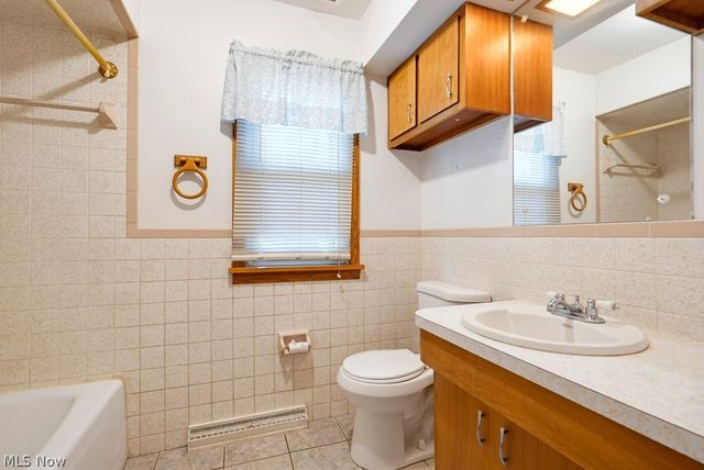 1170 Auburn Avenue, Barberton, OH 44203